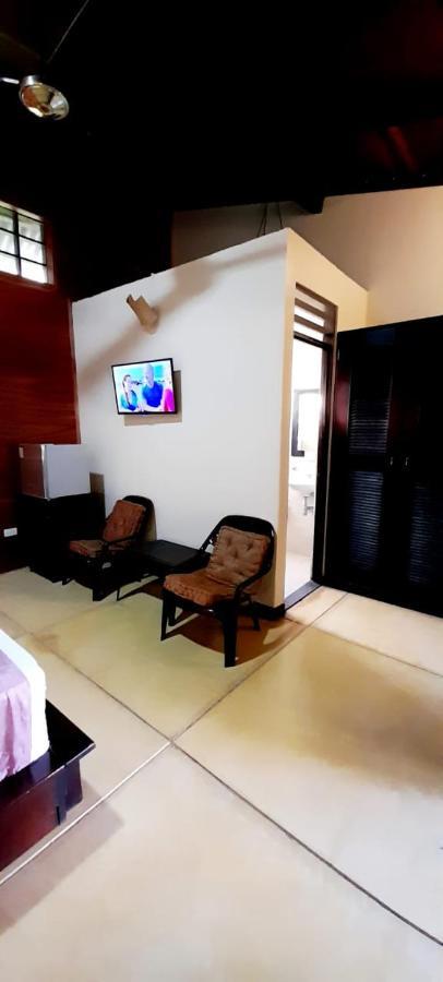Hotel Amazon Bed And Breakfast Leticia Exteriör bild