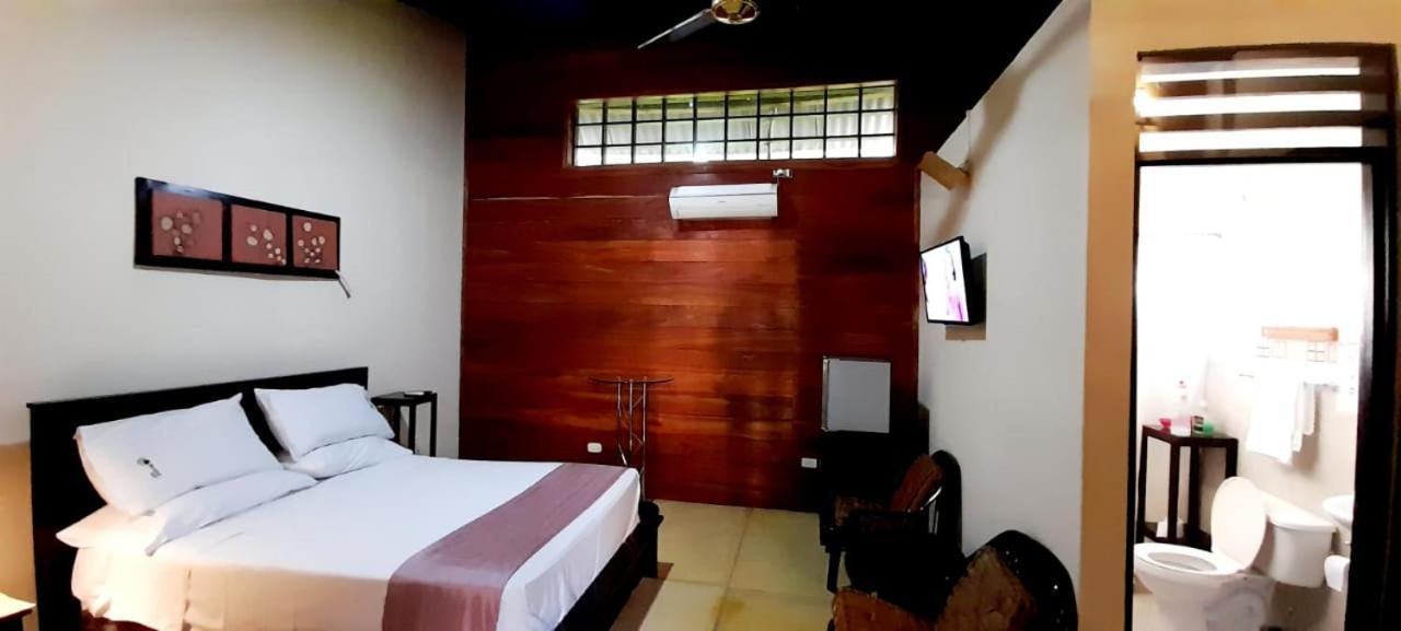 Hotel Amazon Bed And Breakfast Leticia Exteriör bild