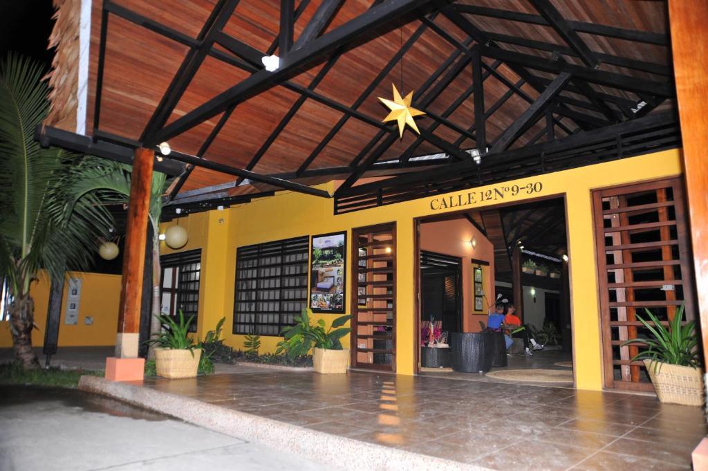 Hotel Amazon Bed And Breakfast Leticia Exteriör bild